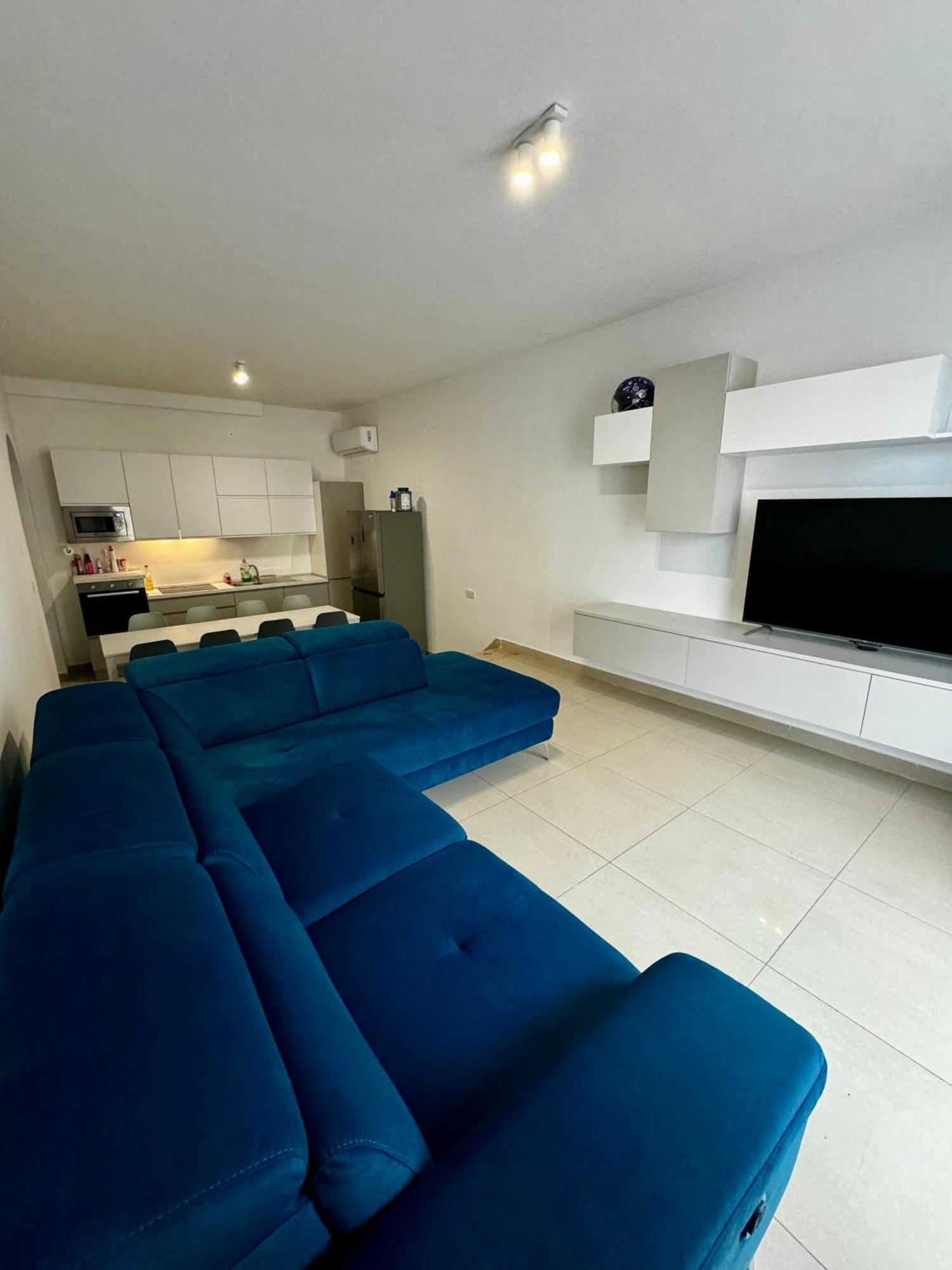 4 Bedroom Next To Pacaville *